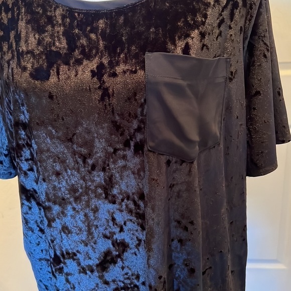 EVRI Crushed Velvet Top - Picture 2 of 4
